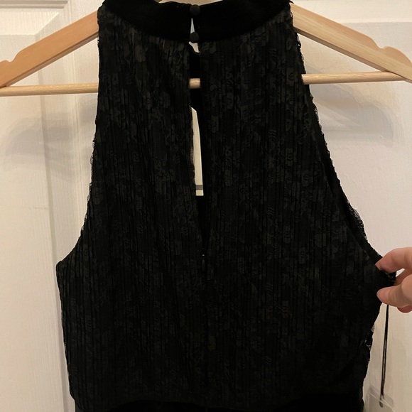 Dancing Lady Mini - Picture 5 of 9